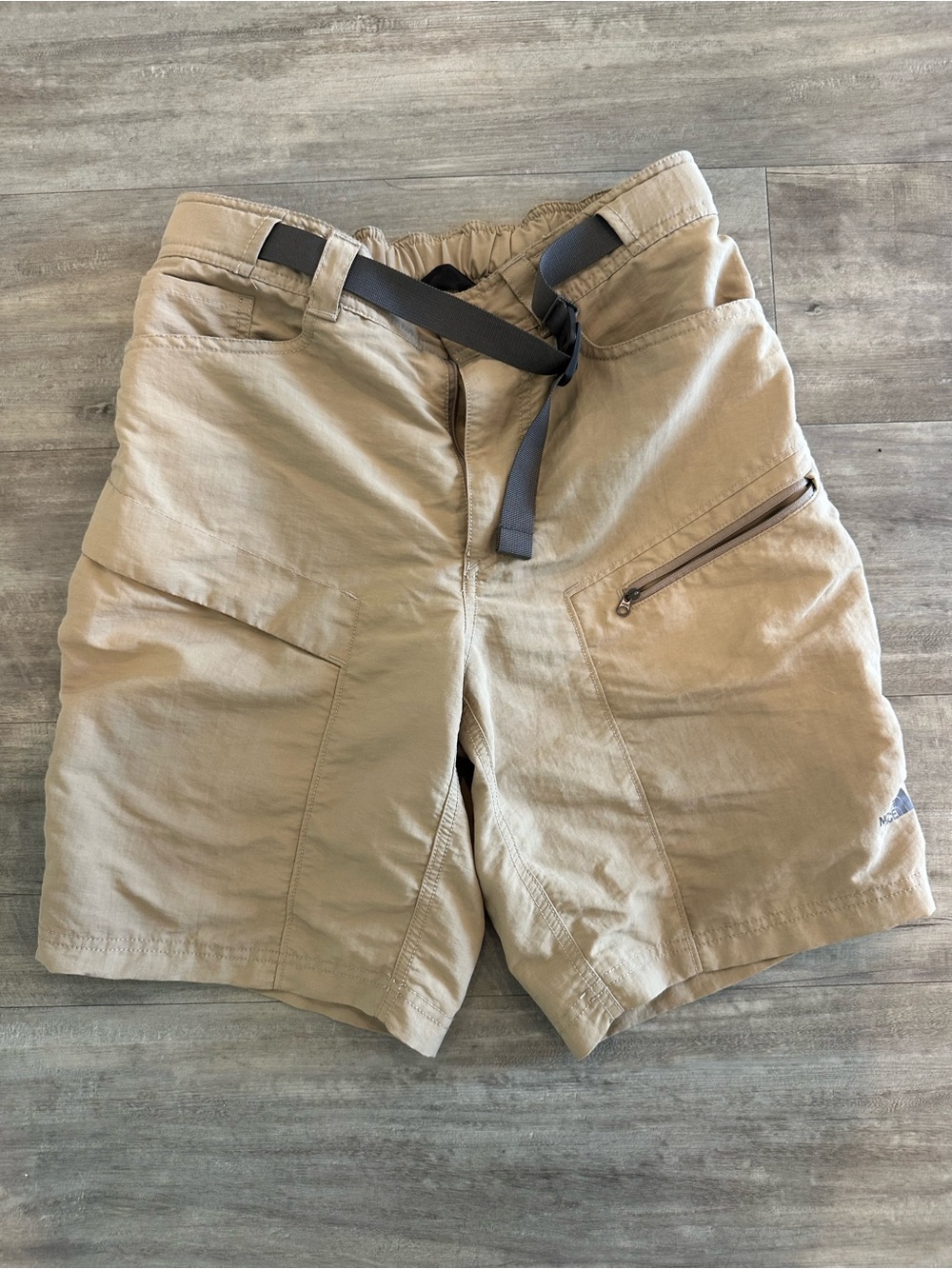 Men's Outdoor Utility North Face Shorts - Khaki